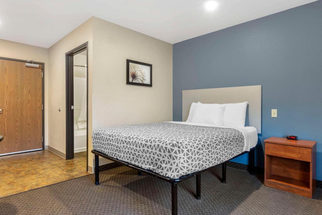 Edmondson Woodspring Suites Raleigh Garner מראה חיצוני תמונה